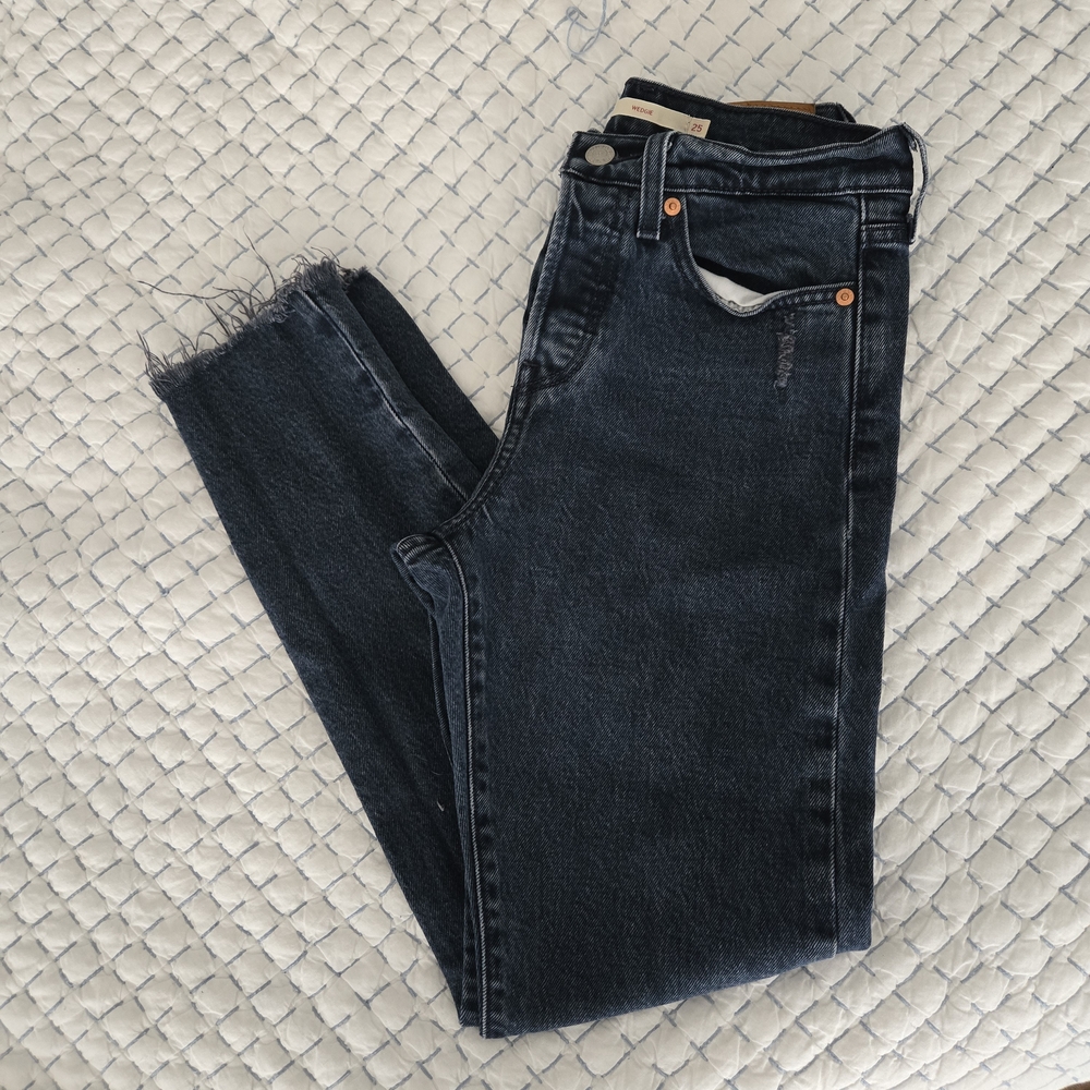 Women's Dark Blue Jeans